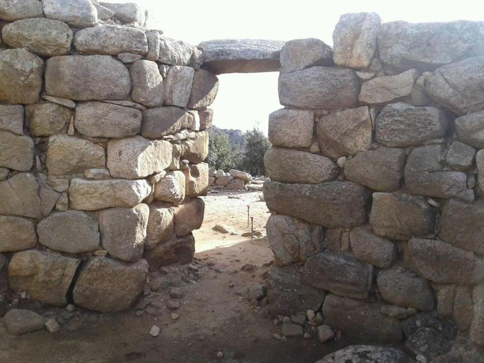 Loculi Agriturismo Funtan'Arva מראה חיצוני תמונה