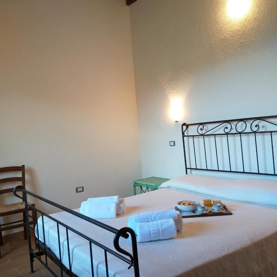 Loculi Agriturismo Funtan'Arva מראה חיצוני תמונה