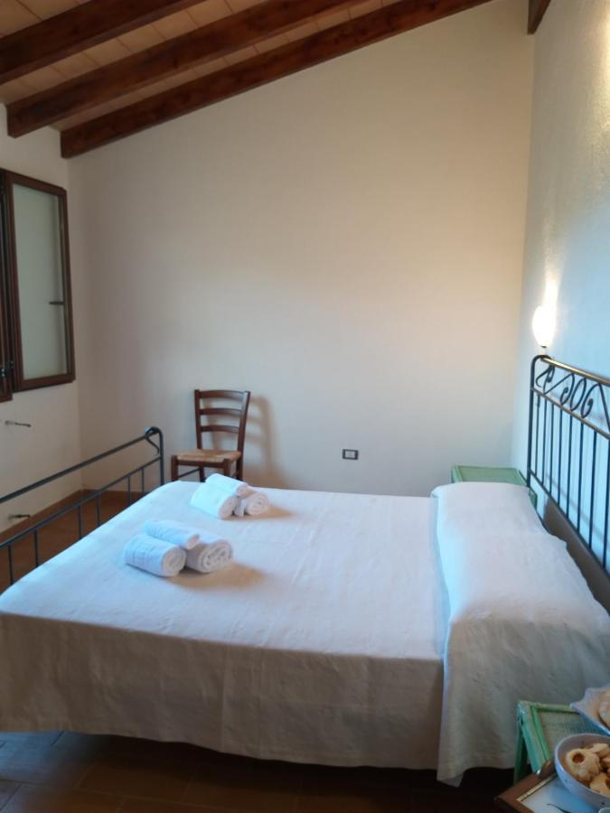 Loculi Agriturismo Funtan'Arva מראה חיצוני תמונה