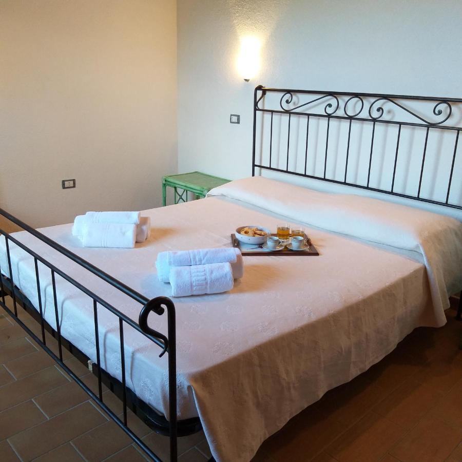Loculi Agriturismo Funtan'Arva מראה חיצוני תמונה
