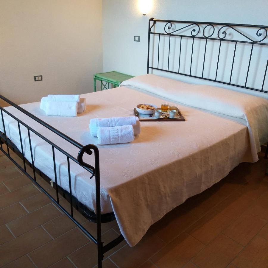 Loculi Agriturismo Funtan'Arva מראה חיצוני תמונה