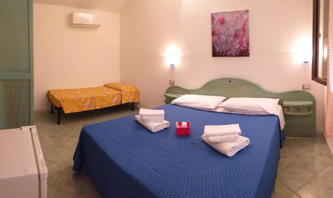Loculi Agriturismo Funtan'Arva מראה חיצוני תמונה