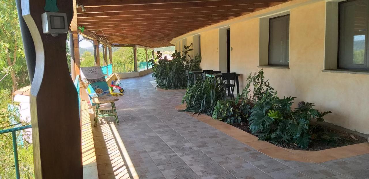 Loculi Agriturismo Funtan'Arva מראה חיצוני תמונה